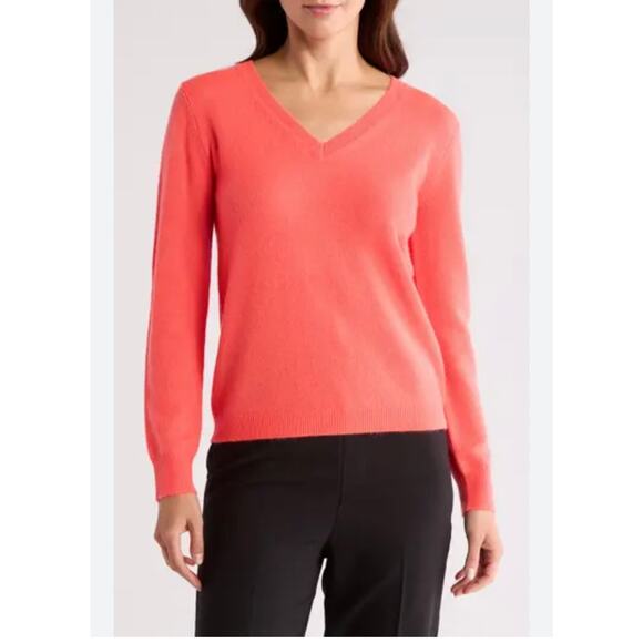 Nordstrom V-Neck women’s Cashmere Sweater (new) - Picture 1 of 5